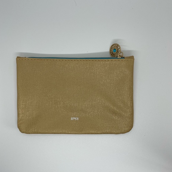 Ipsy bag bundle - Picture 6 of 14